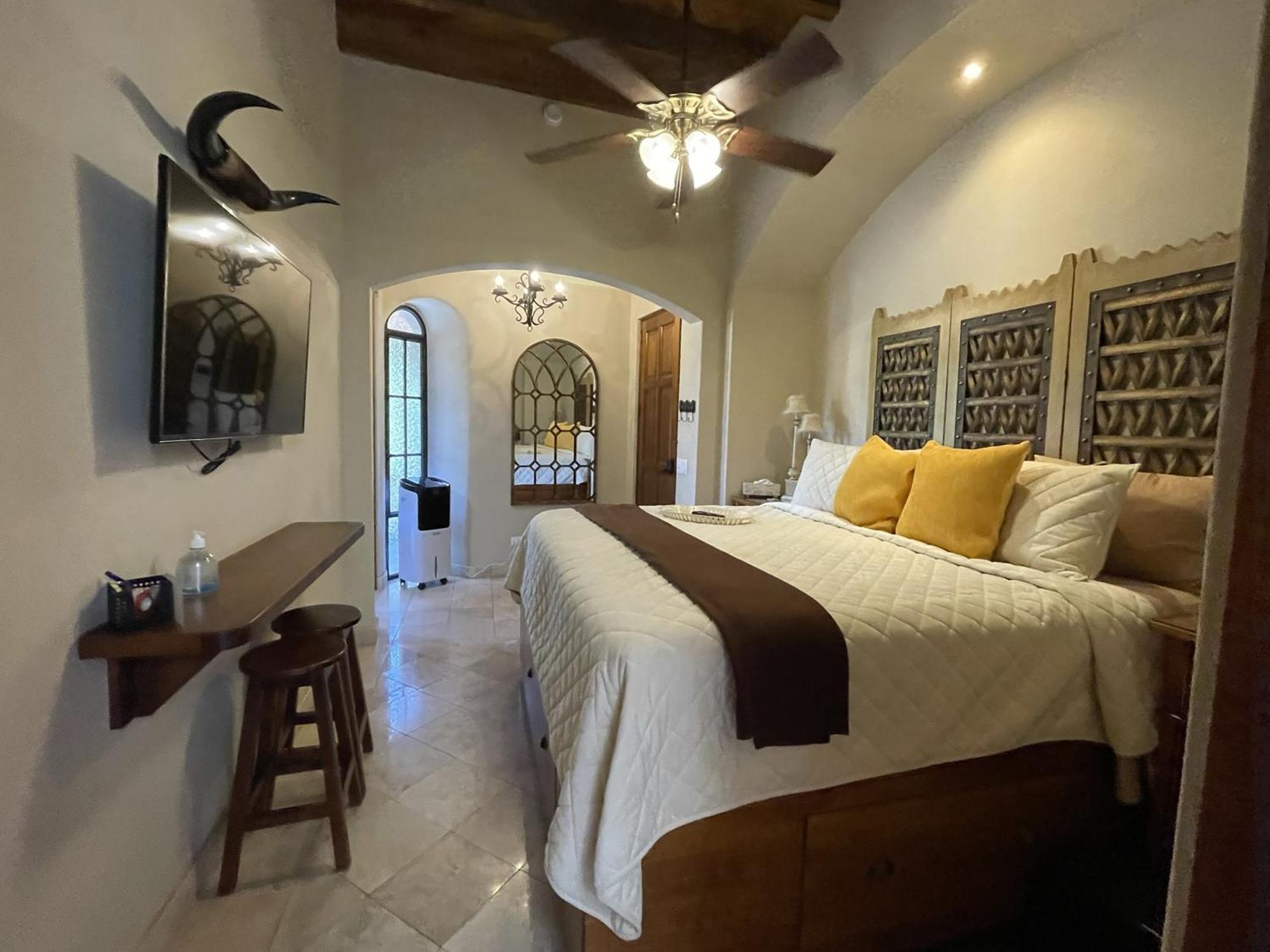 Casa Grande Luxury Boutique Hotel Альенде Экстерьер фото