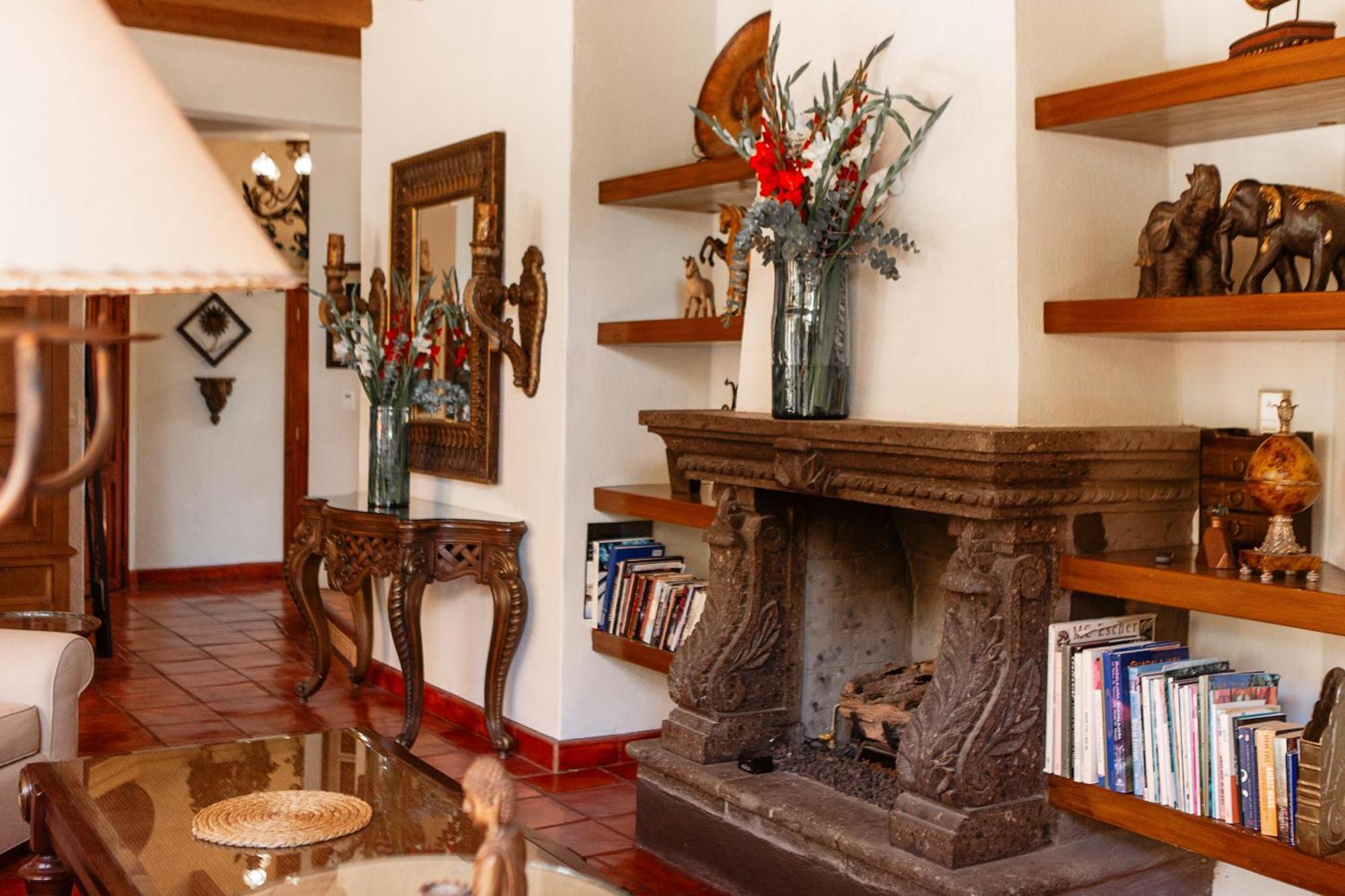 Casa Grande Luxury Boutique Hotel Альенде Экстерьер фото